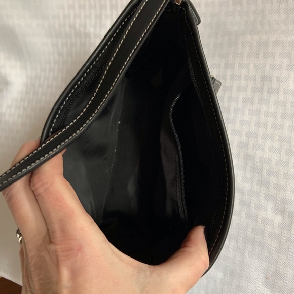 Black double G canvas handbag purse with two zipper compartments, single… - Picture 6 of 8